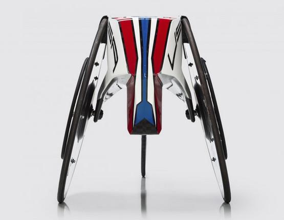 寶馬竟然規劃輪椅了 為殘奧會(huì )運動(dòng)員競速而生